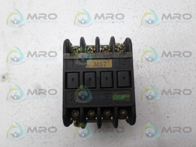 FUJI ELECTRIC SRCa3632-0 MAGNETIC CONTACTOR 100/100-110V UNMP