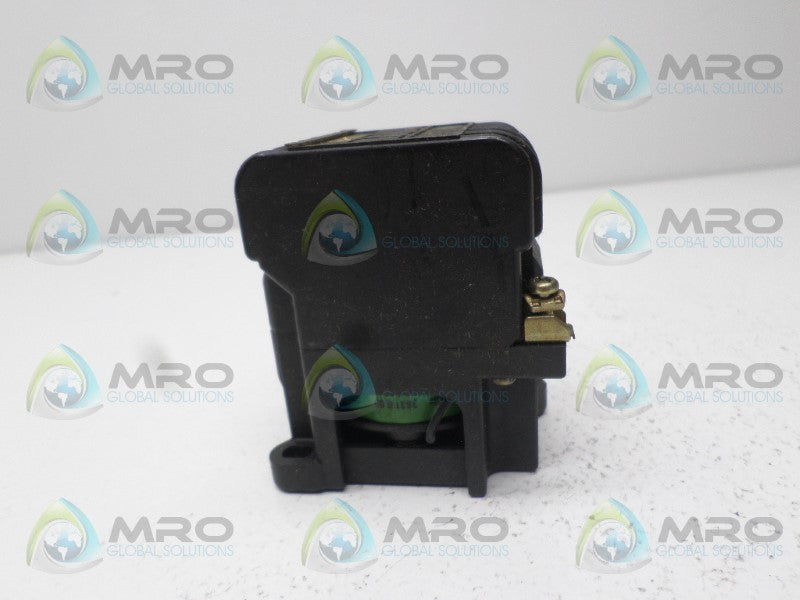 FUJI ELECTRIC SRCa3632-0 MAGNETIC CONTACTOR 100/100-110V UNMP