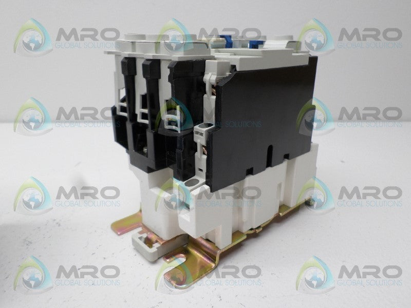 CHNT NC1-6511 CONTACTOR 240V  *NEW IN BOX *