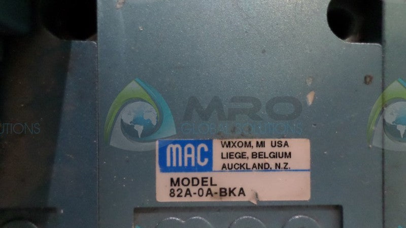 MAC 82A-0A-BKA VALVES W/MANIFOLD *USED*