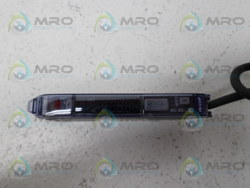 KEYENCE FS-V31P FIBER OPTIC PHOTOELECTRIC AMPLIFIER *USED*