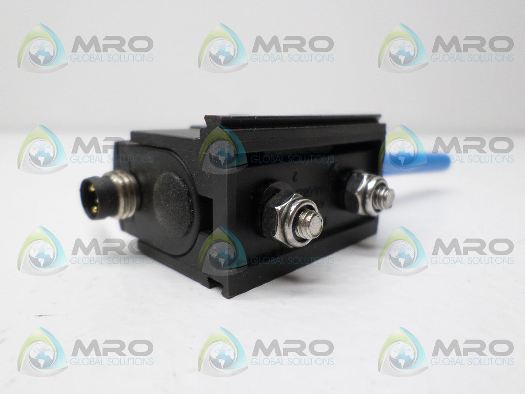 FESTO SDE5-D10-FP-Q6E-P-M8 PRESSURE SENSOR *USED*