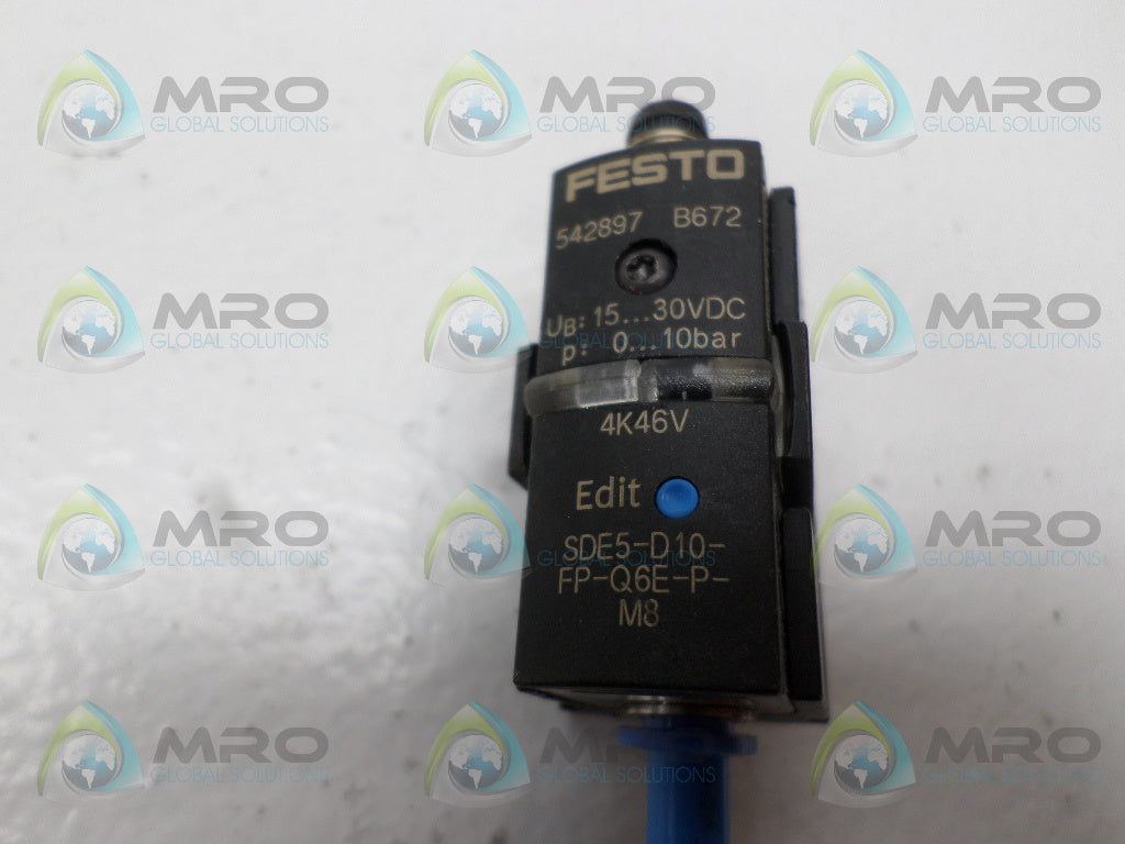 FESTO SDE5-D10-FP-Q6E-P-M8 PRESSURE SENSOR *USED*