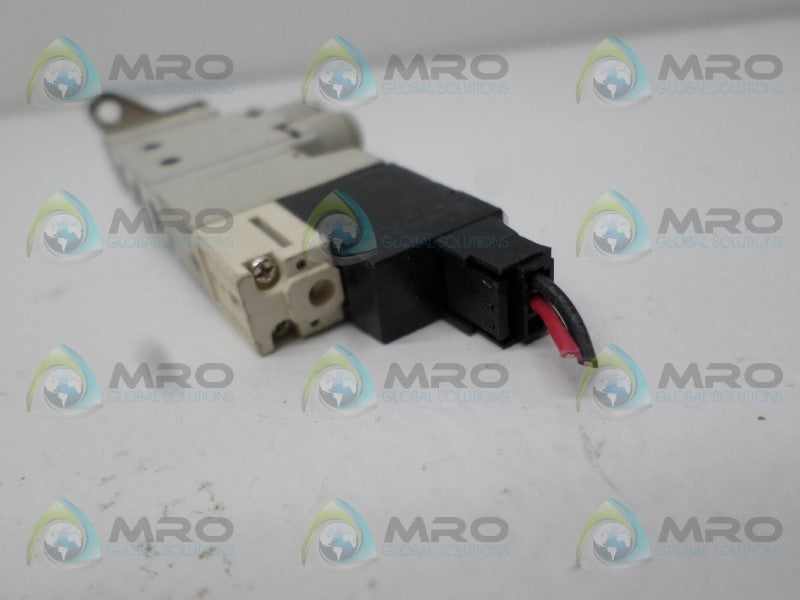 SMC VQZ1121-5L-C4-F SOLENOID VALVE UNMP