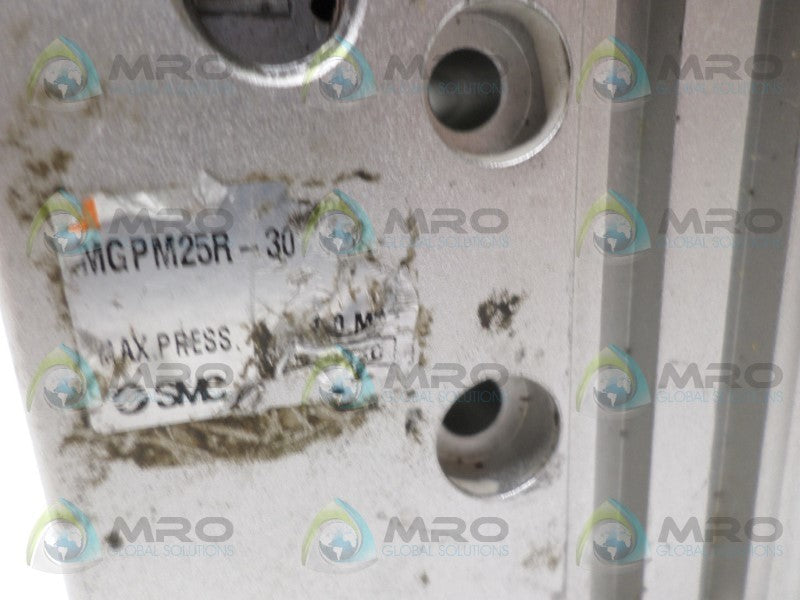 SMC MGPM25R-30 PNEUMATIC CYLINDER UNMP