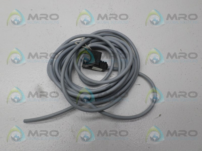 FESTO KMC-1-24-5-LED SOLENOID PLUG SOCKET UNMP