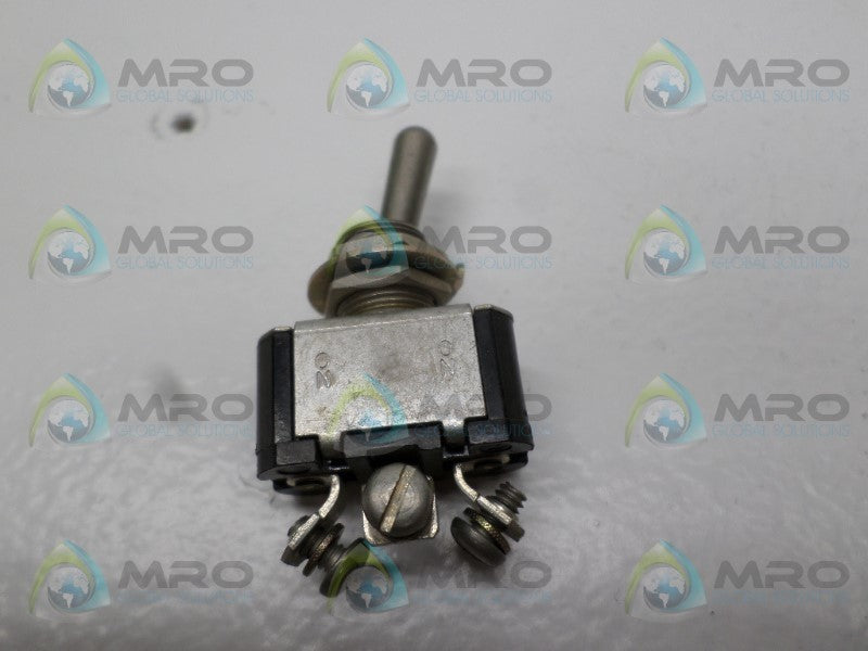 EATON MS35058-23 8810K15 TOGGLE SWITCH UNMP