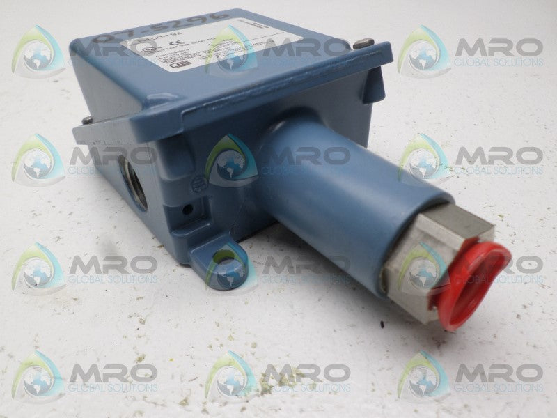 UNITED ELECTRIC H100-192 PRESSURE SWITCH *NEW NO BOX*