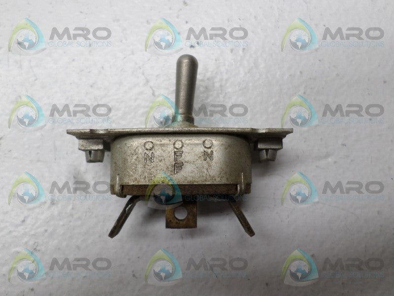 CUTLER HAMMER AN3022-7 ST45G SWITCH *USED*