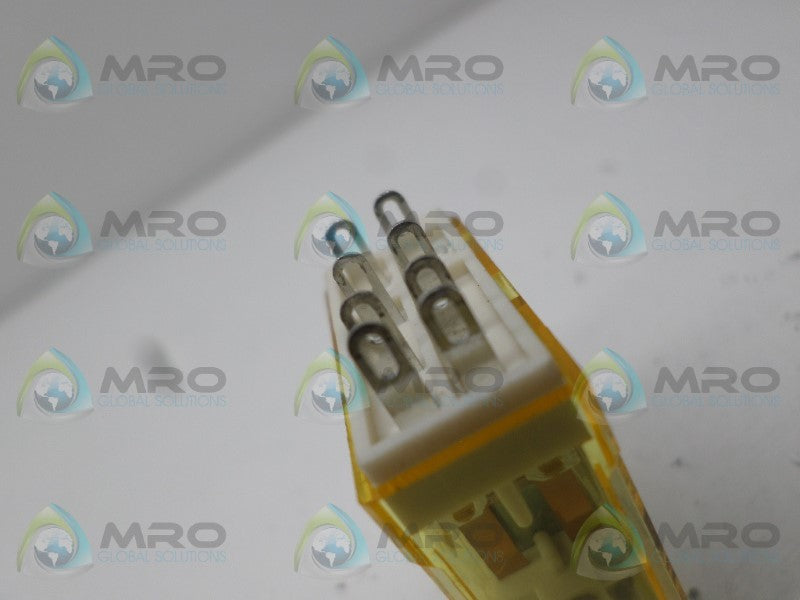 IDEC RY2S-U RELAY 24VDC  UNMP