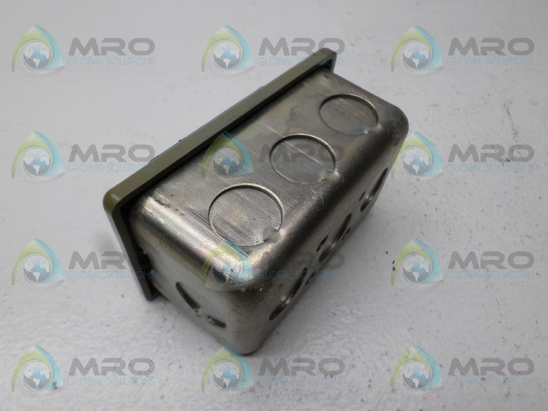COLLEC N18-6 PUSHBUTTON STATION *USED*