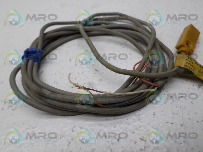 OMRON TL-W3MC1 PROXIMITY SWITCH (MISSING ACCESSORIES) *NEW NO BOX*