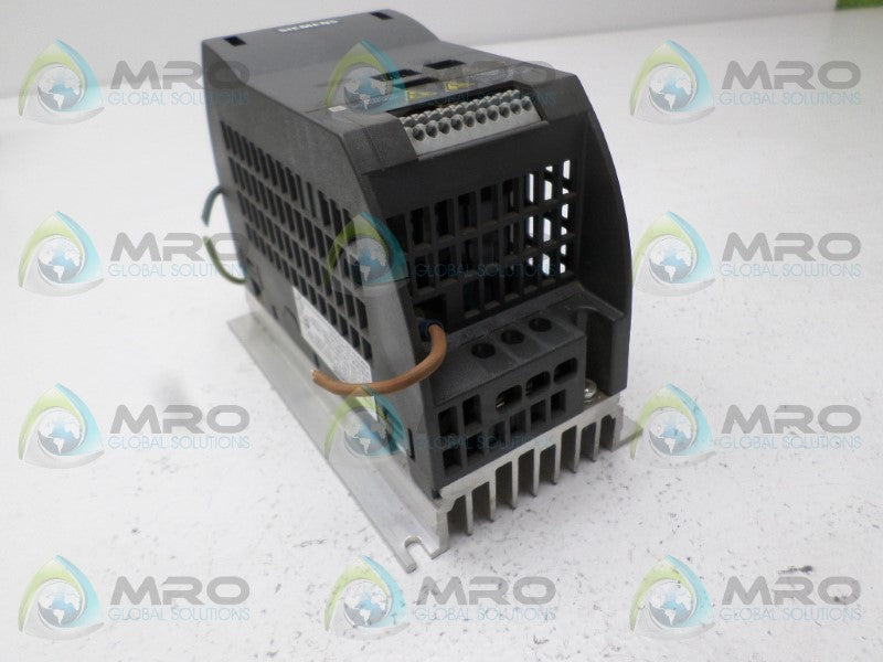 SIEMENS SINAMICS G110 6SL3211-0AB11-2UA1 INVERTER DRIVE *USED*