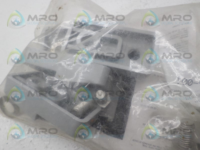 HOFFMAN 99411486 MOUNTING FOOT ASSEMBLY *NEW IN FACTORY BAG*