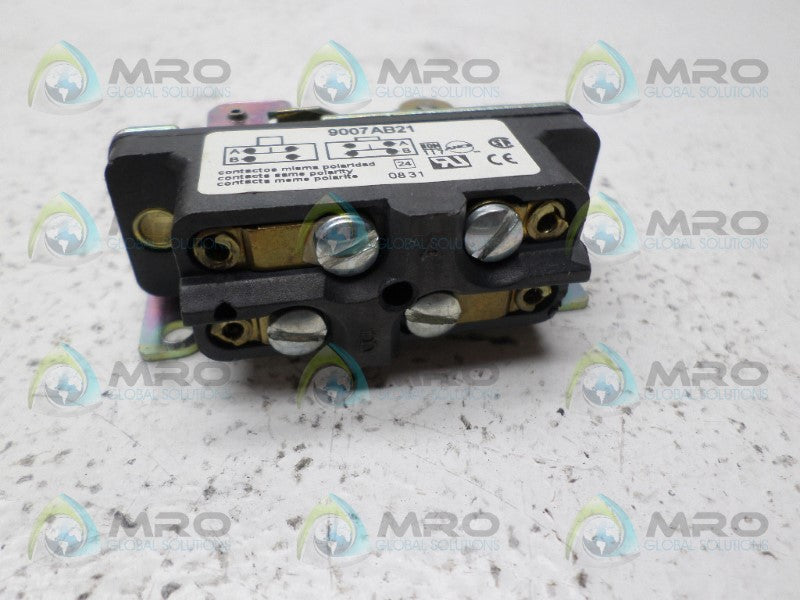 SQUARE D 9007AB21 LIMIT SWITCH *NEW NO BOX*