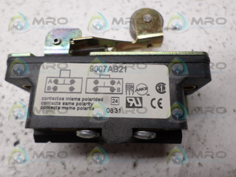 SQUARE D 9007AB21 LIMIT SWITCH *NEW NO BOX*