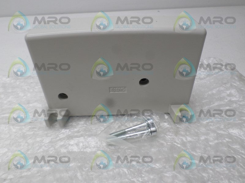 SMC VVQC4000-2A-1T END PLATE *NEW IN FACTORY BAG*