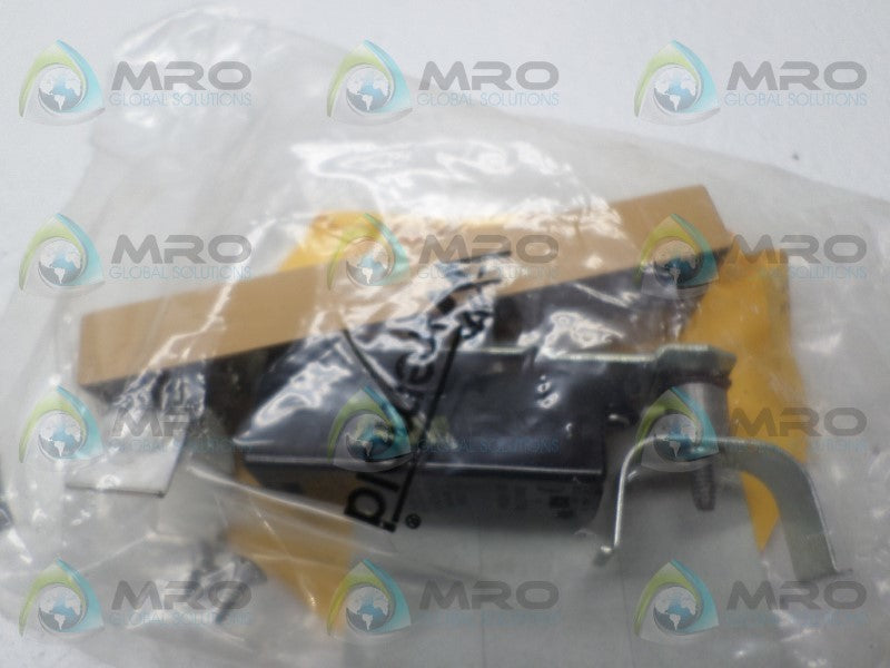 WIREMOLD 2140 SINGLE POLE SWITCH  NSMP