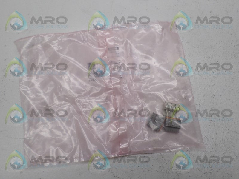 SIEMENS 6SL3065-2BA00-0AA0 TERMINAL KIT *NEW IN FACTORY BAG*
