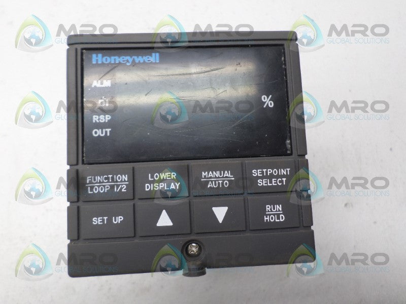 HONEYWELL DC330B-EE-000-20-000000-00-0 TEMPERATURE CONTROLLER *USED*