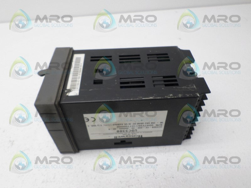 HONEYWELL DC330B-EE-000-20-000000-00-0 TEMPERATURE CONTROLLER *USED*