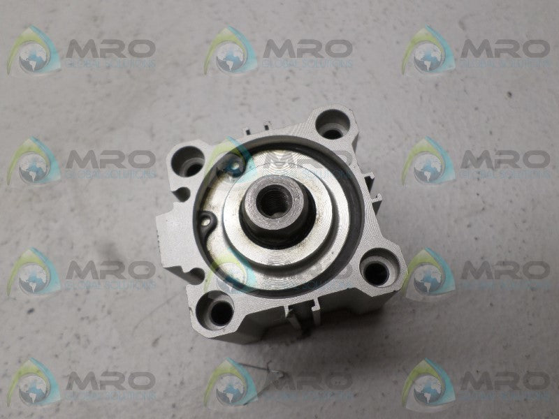 SMC CQ2B40-15DC COMPACT CYLINDER *NEW NO BOX*