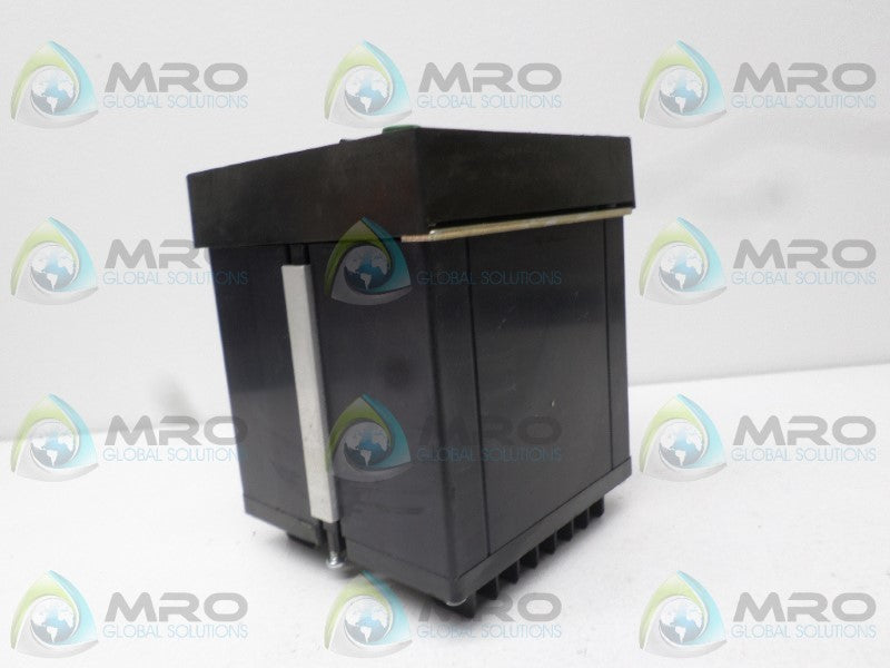 ATHENA 2000-L-0-0-02F-00 TEMPERATURE CONTROLLER 0/2000F  UNMP