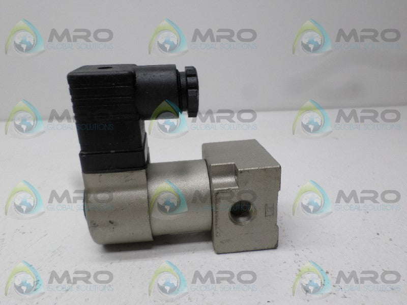 SMC VT315 SOLENOID VALVE *USED*