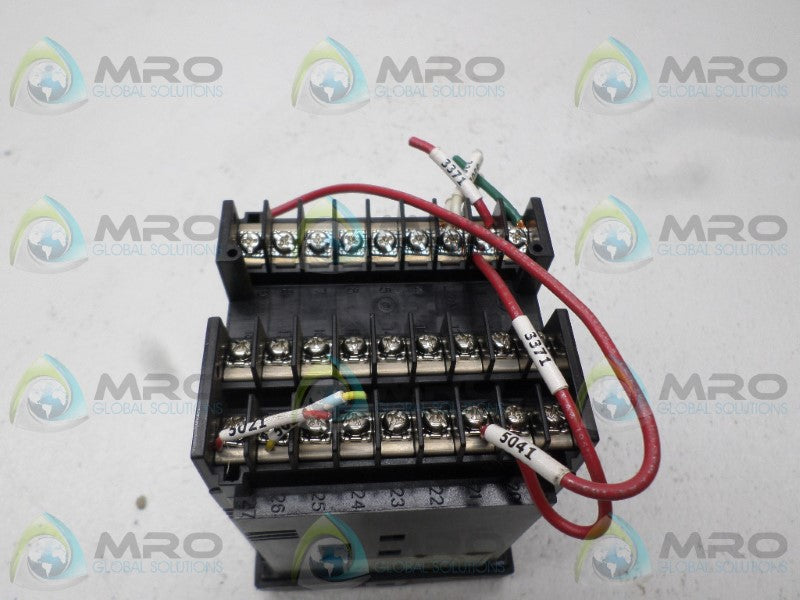 HONEYWELL DC2500-E0-0L00-200-10000-E0-0 TEMPERATURE CONTROLLER *USED*