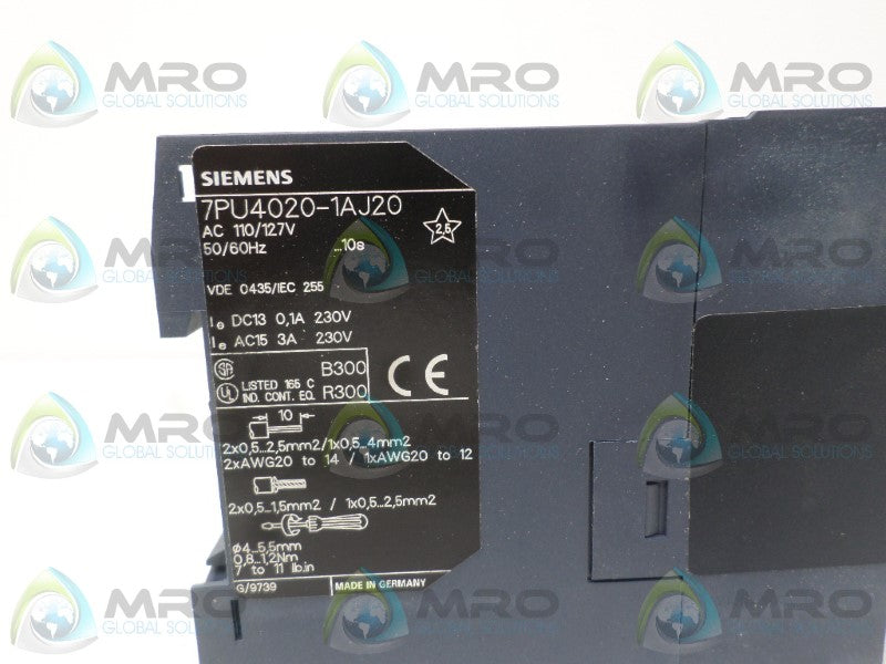 SIEMENS 7PU4020-1AJ20 TIME DELAY RELAY *NEW IN BOX*