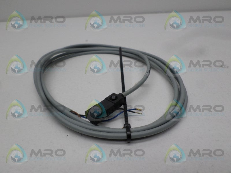 PEPPERL+FUCHS NBN4-F29-E2 PROXIMITY SENSOR *NEW NO BOX*