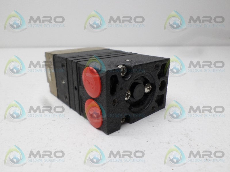 FAIRCHILD TTFI7800-401 PMEUMATIC TRANSDUCER 3-15 PSIG *NEW NO BOX*