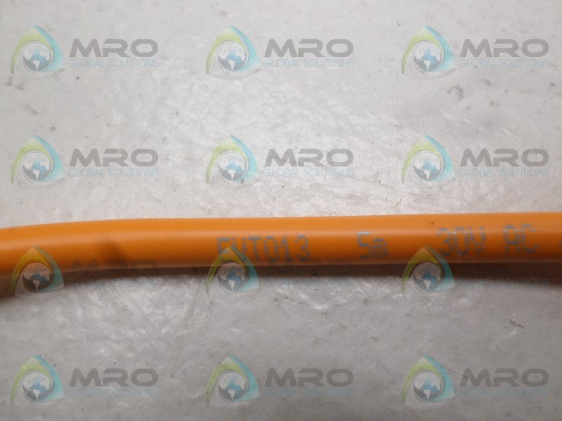 IFM EFECTOR EVT013 CABLE CONNECTOR *NEW NO BOX*