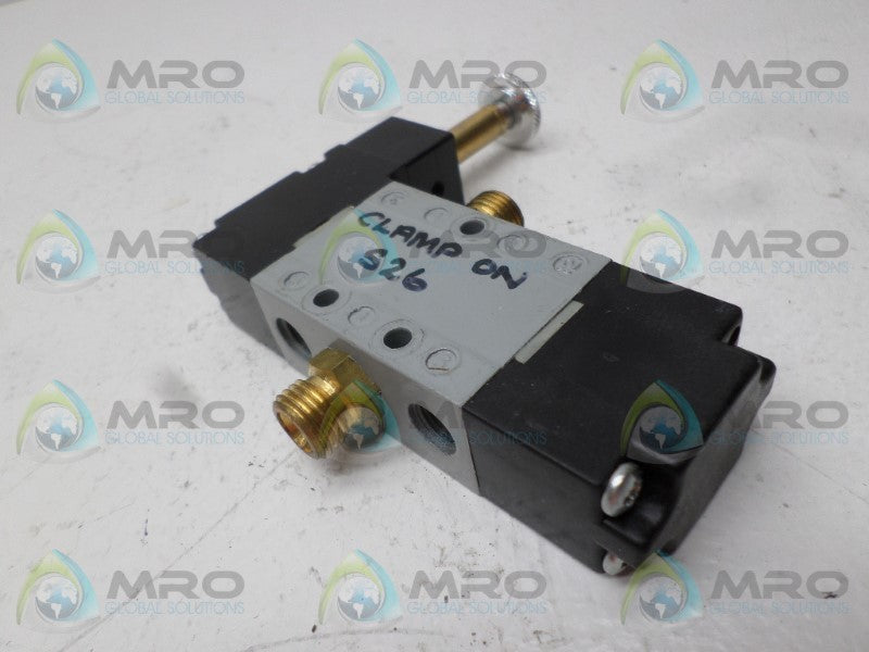 COMPARE 8L501-032 SOLENOID VALVE *USED*