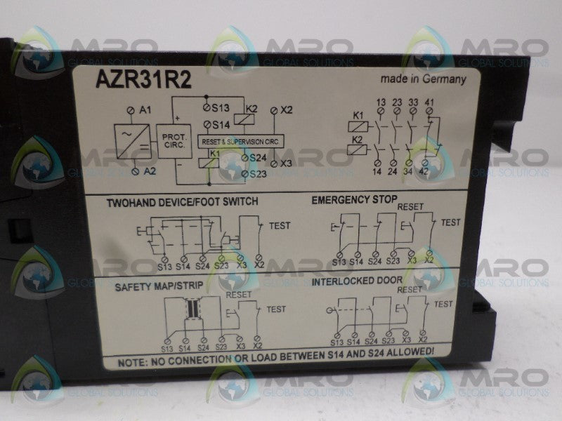 SCHMERSAL AZR31R2 SAFETY RELAY 24VDC *USED*