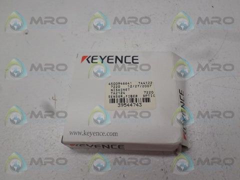 KEYENCE FS-V31CP PHOTOELECTRIC AMPLIFIER SENSOR * NEW IN BOX *