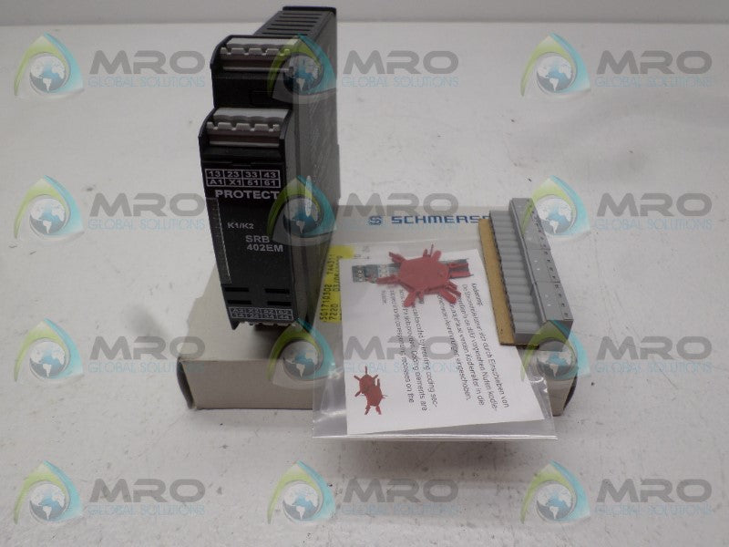 SCHMERSAL SRB402EM SAFETY RELAY 24V *NEW IN BOX*