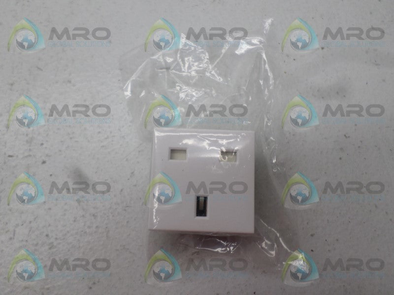 LEGRAND BS1363 PLUG *NEW NO BOX*