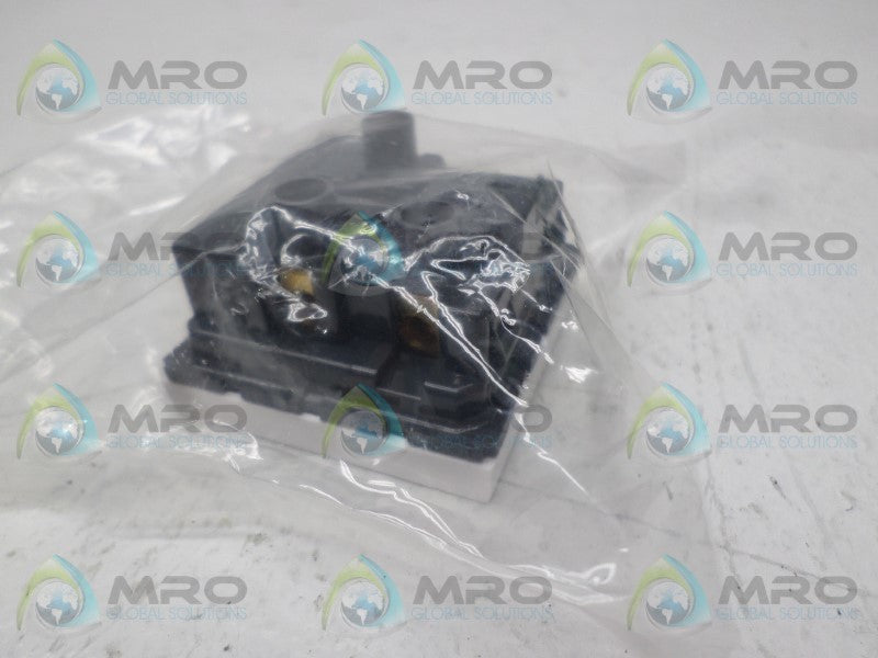 LEGRAND BS1363 PLUG *NEW NO BOX*