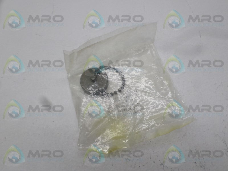 AMPHENOL 10-825915-020 CAP * NEW IN FACTORY BAG *