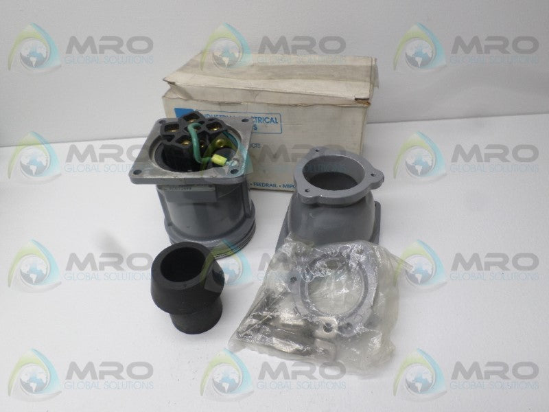 RUSSELLSTOLL DS6516FP RECEPTACLE  NSMP