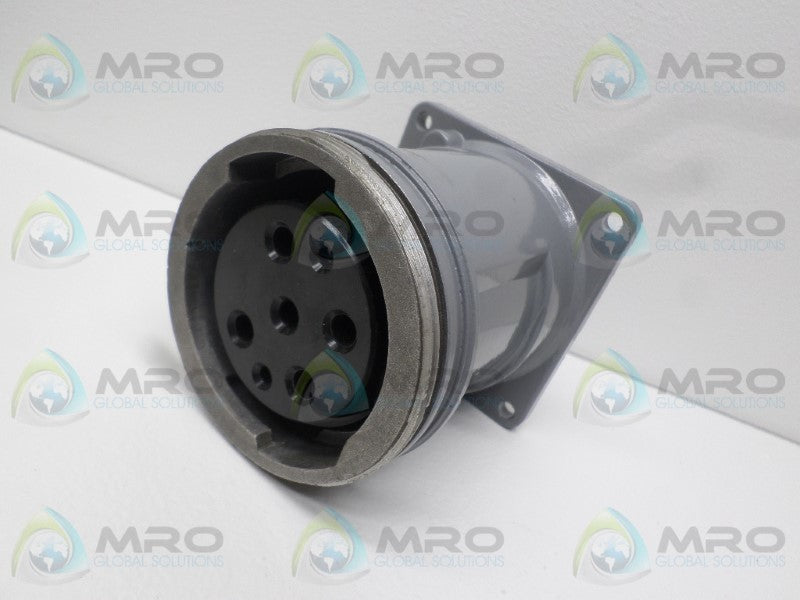 RUSSELLSTOLL DS6516FP RECEPTACLE  NSMP