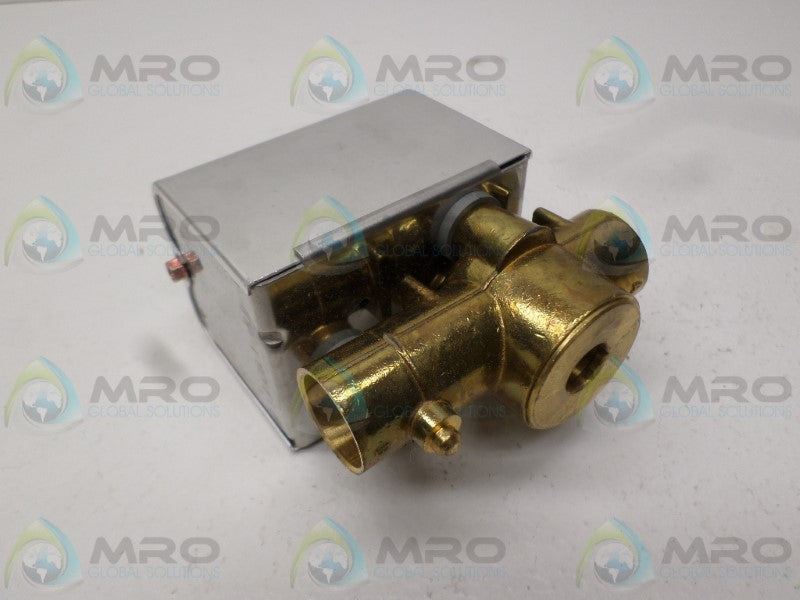 SIEBE VA22-B13D0 MOTORIZED CONTROL VALVE *NEW IN BOX*