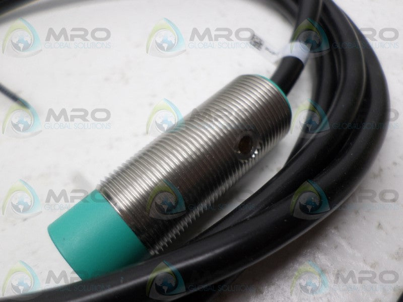 PEPPERL+FUCHS NJ8-18GM50-A2 PROXIMITY SENSOR * NEW IN FACTORY BAG *