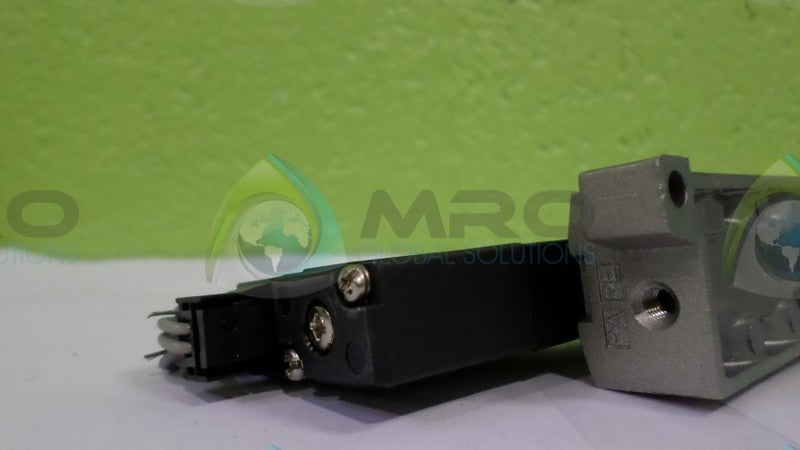 SMC NVZ2150-3MZ VALVE *NEW NO BOX*
