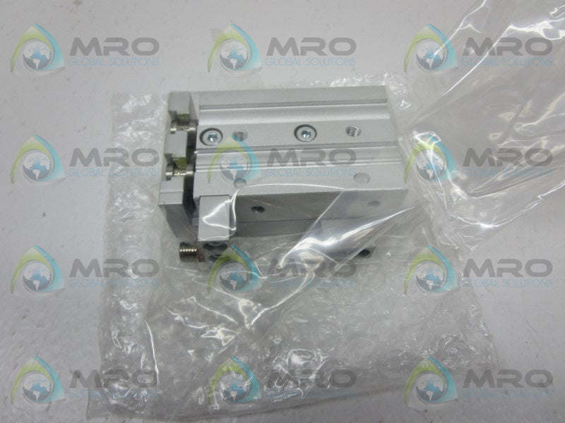 SMC MXS12-30AS PNEUMATIC SLIDE TABLE CYLINDER * NEW IN FACTORY BAG *