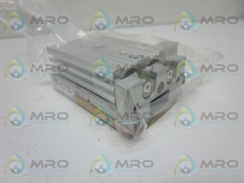 SMC MXS12-30AS PNEUMATIC SLIDE TABLE CYLINDER * NEW IN FACTORY BAG *
