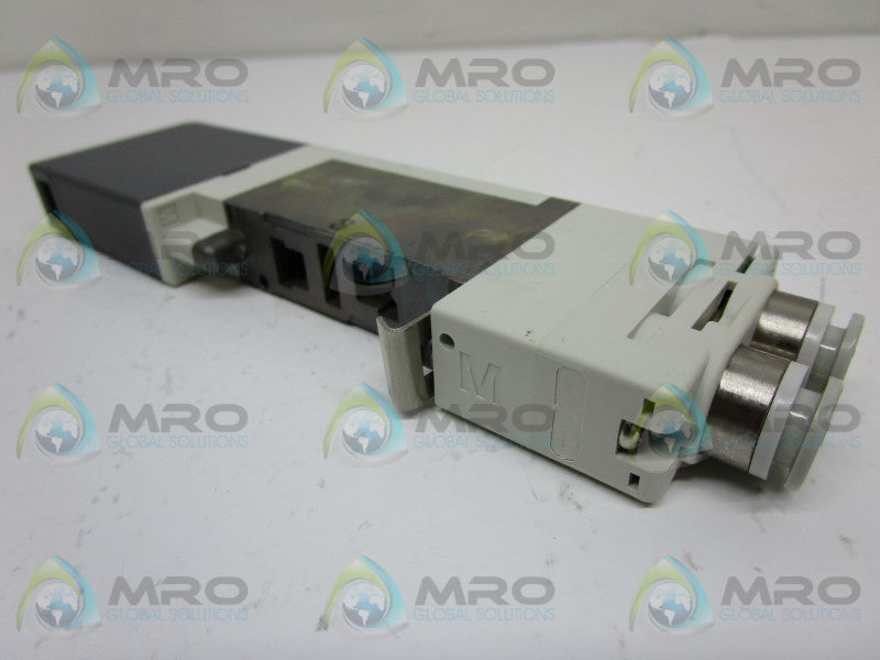 SMC SQ2330N-5-C8-Q SOLENOID VALVE * NEW IN FACTORY BAG *