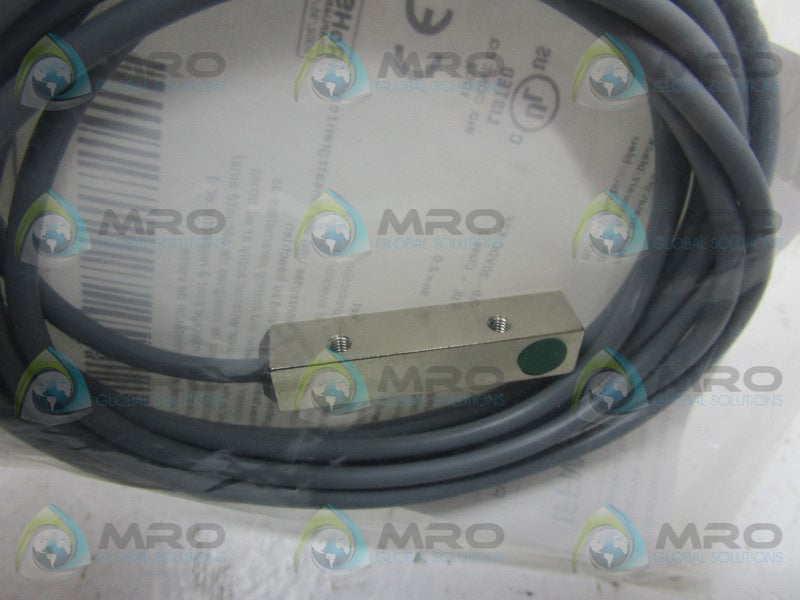 BAUMER IFFM08P1701/01L PROXIMITY SENSOR * NEW IN FACTORY BAG *