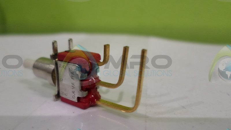 C&K 8168 PUSHBUTTON SWITCH *NEW NO BOX*